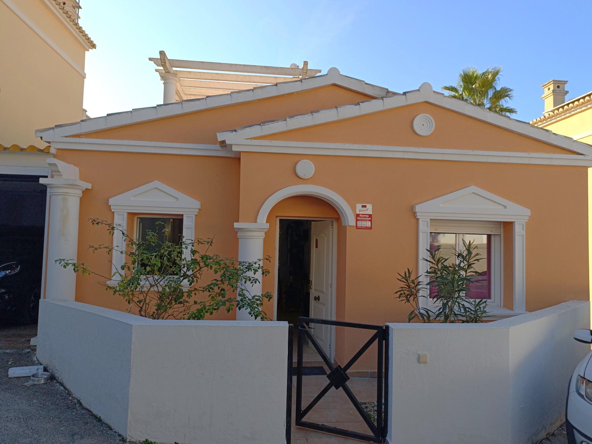 2 bedroom semi-detached house in Calpe.